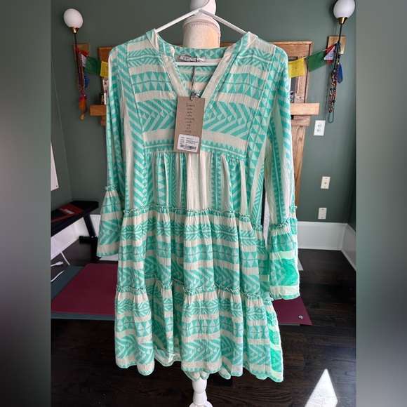 Devotion Twins Embroidered Ella Tunic Dress Green Size XS NWT - Picture 3 of 9
